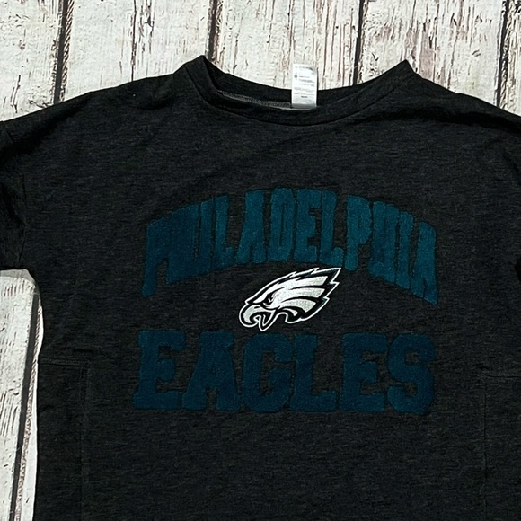 Women's Philadelphia Eagles NFL Football Pullover Jumper Sweatshirt - Picture 2 of 4